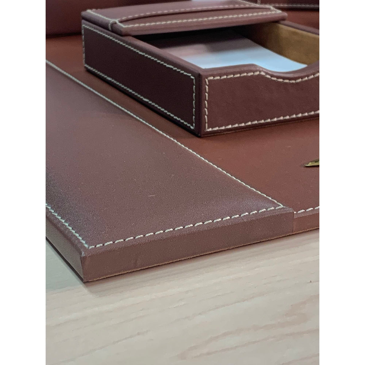 Rustic Brown Leather Desk Set, 7-Piece Z824925